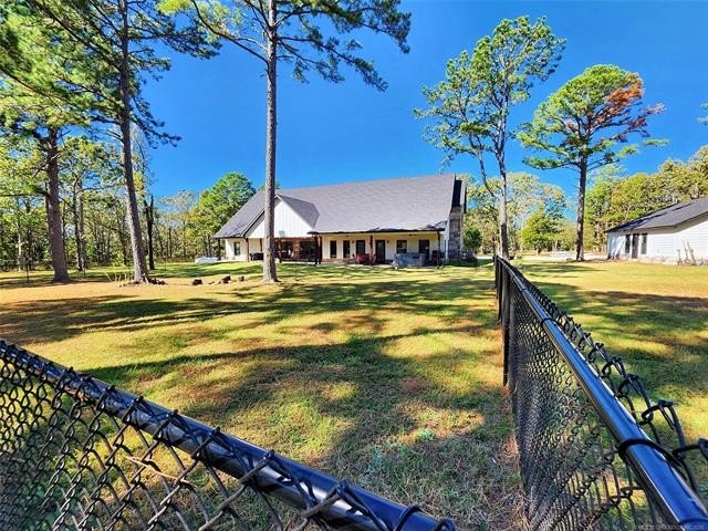 Tahlequah, Oklahoma, 74464, United States, 4 Bedrooms Bedrooms, ,4 BathroomsBathrooms,Residential,For Sale,1984008