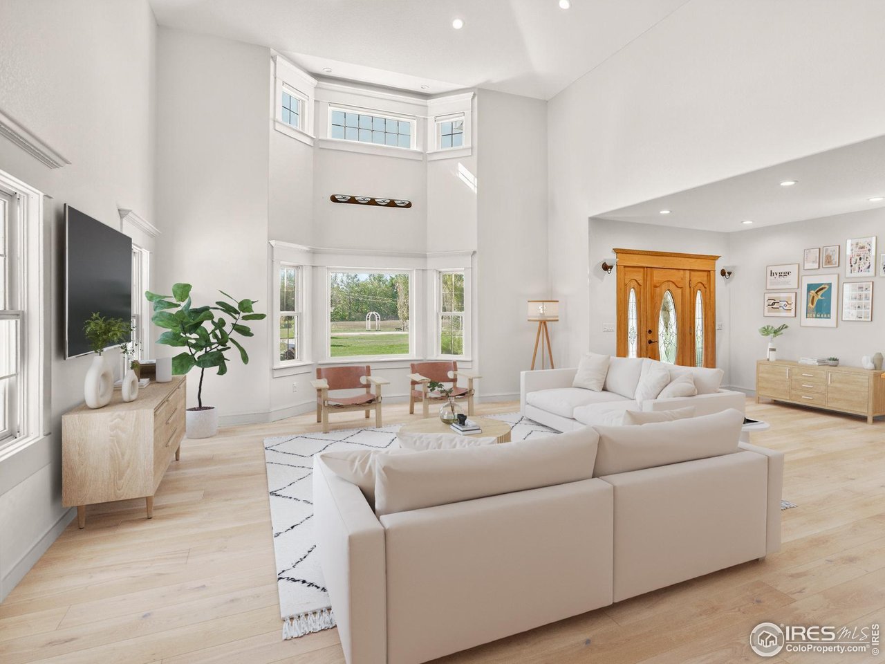 Lafayette, Colorado, 80026, United States, 5 Bedrooms Bedrooms, ,5 BathroomsBathrooms,Residential,For Sale,1991447