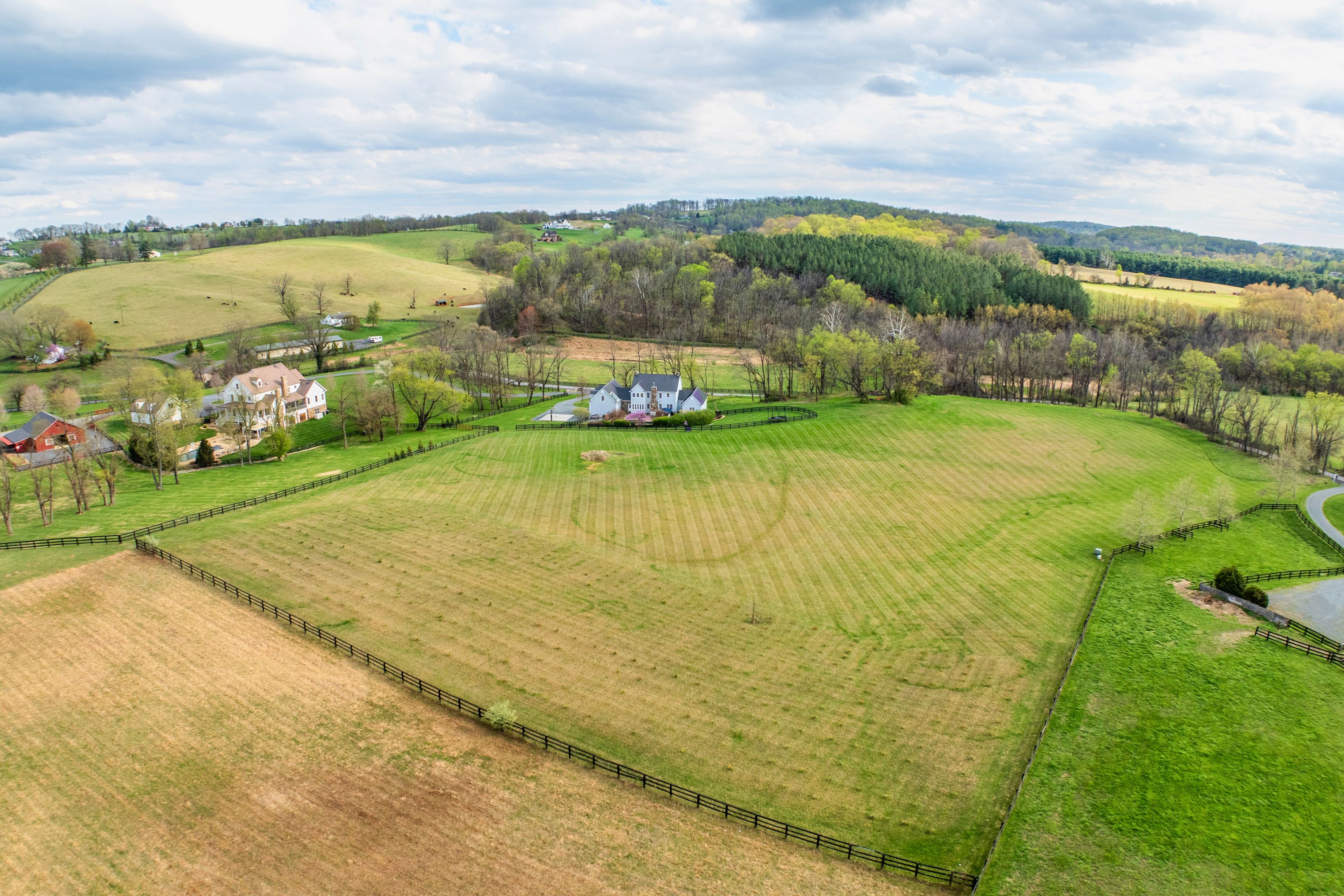  15718 Old Waterford Road, Paeonian Springs, VA, 20129 - 物件實景