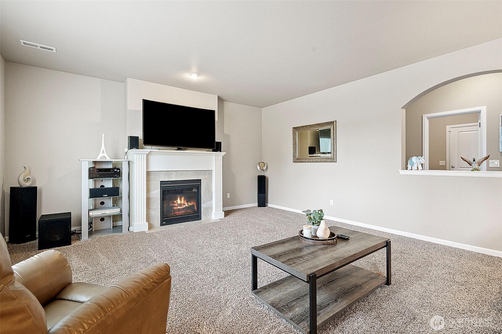 SPANAWAY, Washington, 98387, United States, 4 Bedrooms Bedrooms, ,3 BathroomsBathrooms,Residential,For Sale,1906402