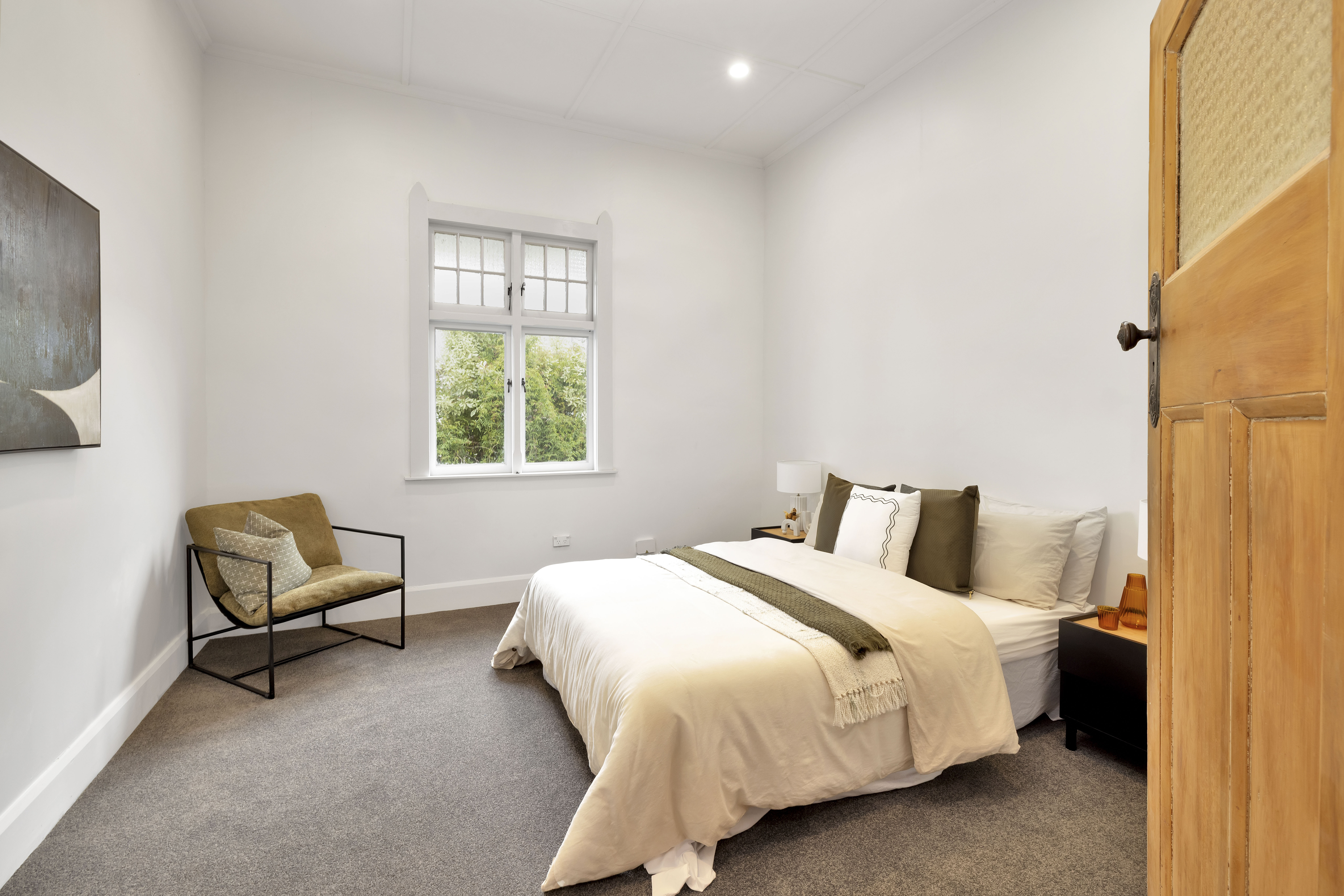  Renovated Charm in a Prime Position - 物件實景