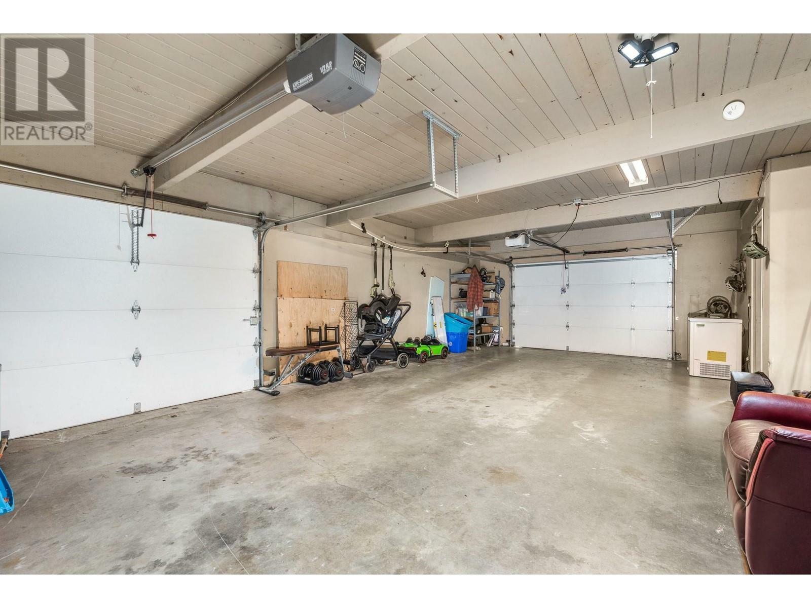 VERNON, British Columbia, V1H 1C8, CA, 5 Bedrooms Bedrooms, ,3 BathroomsBathrooms,Residential,For Sale,1838241