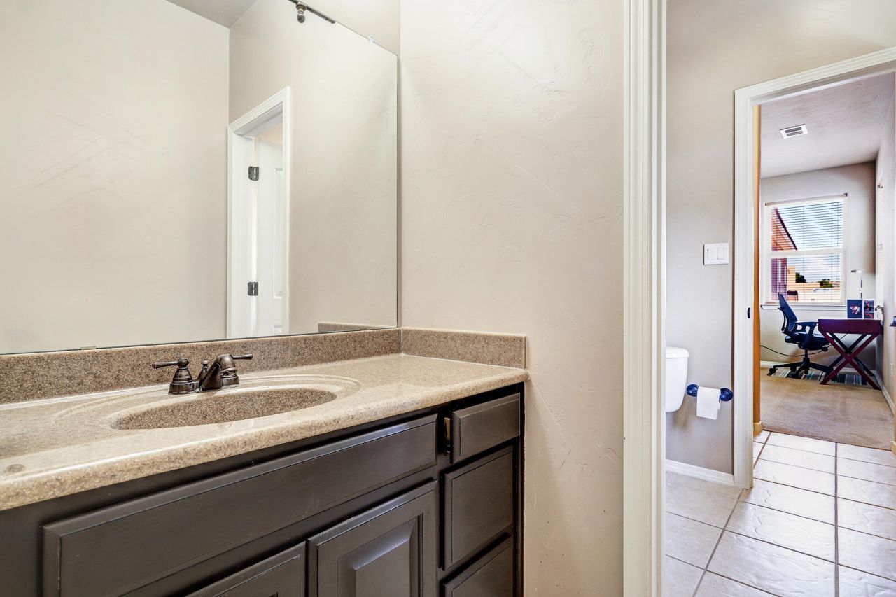 Rio Rancho, New Mexico, 87124, United States, 4 Bedrooms Bedrooms, ,3 BathroomsBathrooms,Residential,For Sale,1956048
