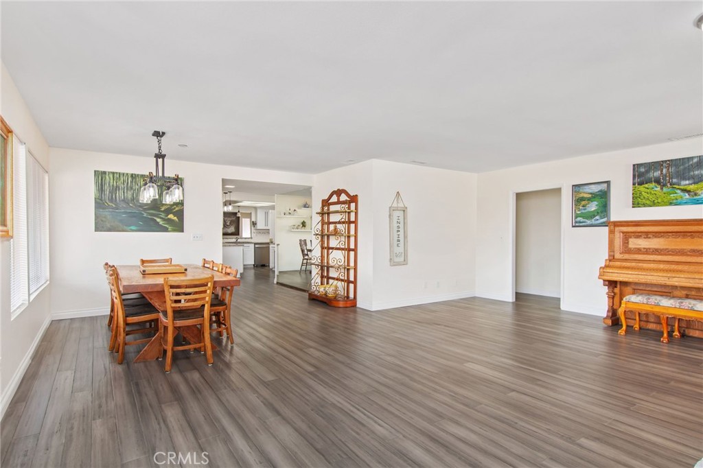 Canyon Lake, California, 92587, United States, 3 Bedrooms Bedrooms, ,2 BathroomsBathrooms,Residential,For Sale,1888203