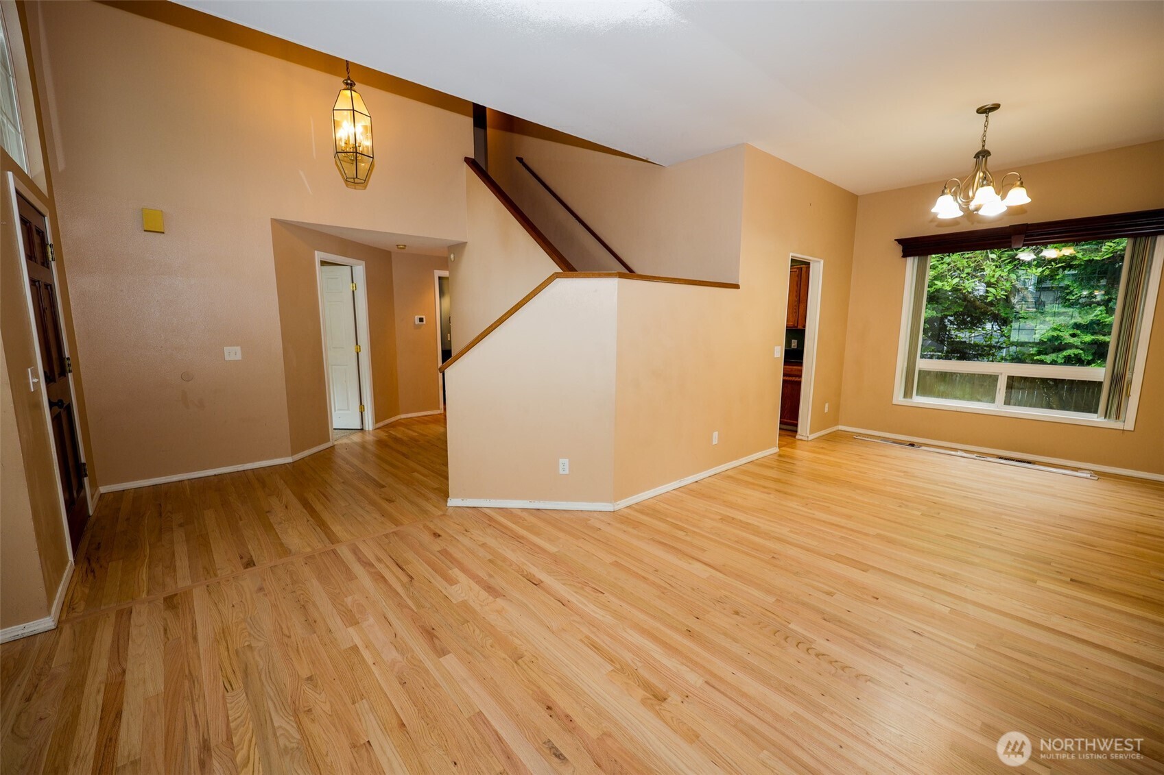Auburn, Washington, 98092, United States, 4 Bedrooms Bedrooms, ,2 BathroomsBathrooms,Residential,For Sale,1893613