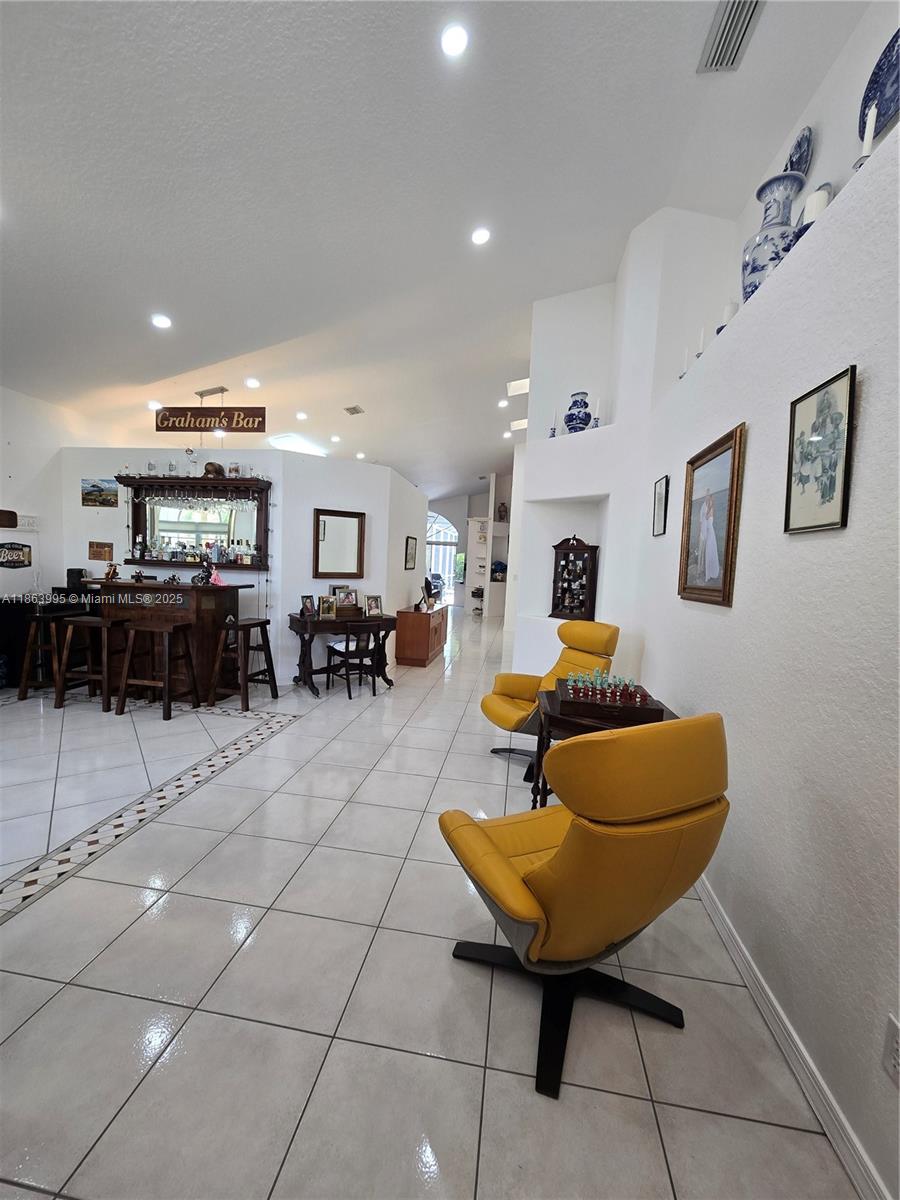 Pembroke Pines, Florida, 33027, United States, 3 Bedrooms Bedrooms, ,2 BathroomsBathrooms,Residential,For Sale,1924651