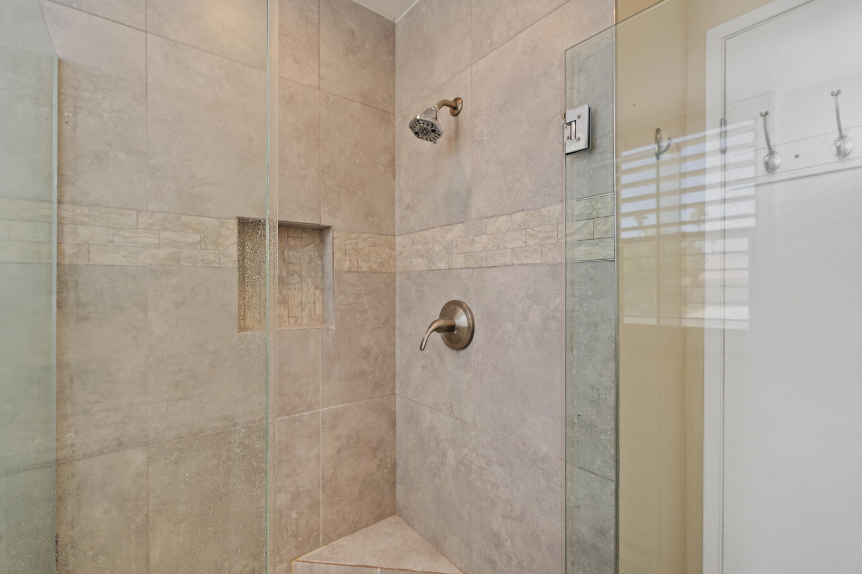 Rancho Mirage, California, 92270, United States, 2 Bedrooms Bedrooms, ,2 BathroomsBathrooms,Residential,For Sale,2002024