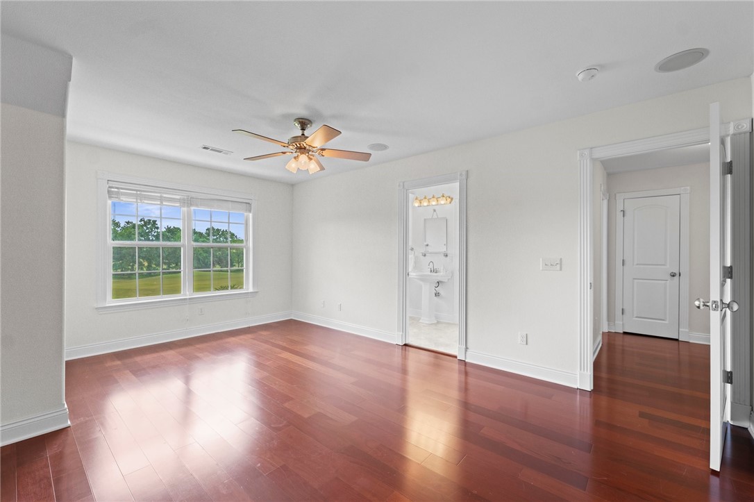 Fayetteville, Arkansas, 72701, United States, 5 Bedrooms Bedrooms, ,4 BathroomsBathrooms,Residential,For Sale,1838012