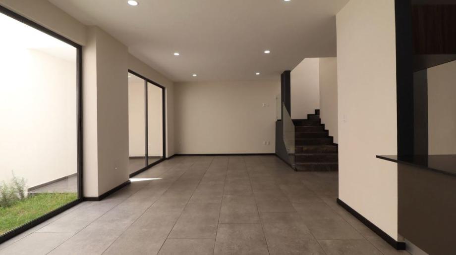 Rinc?n de la Monta?a, Morelia, Michoacán de Ocampo, 58350, Mexico, 4 Bedrooms Bedrooms, ,4 BathroomsBathrooms,Residential,For Sale,Rinc?n de la Monta?a,1440686