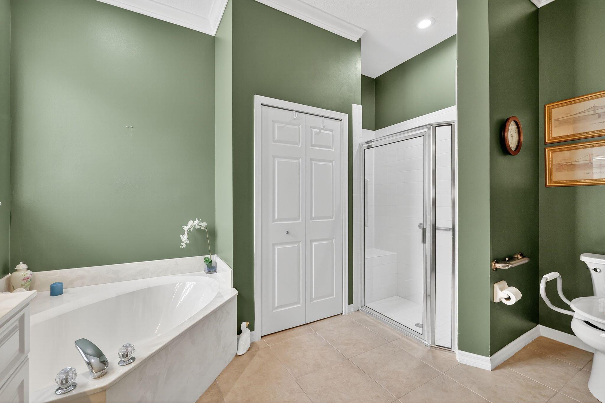 Fort Pierce, Florida, 34949, United States, 2 Bedrooms Bedrooms, ,2 BathroomsBathrooms,Residential,For Sale,1989196