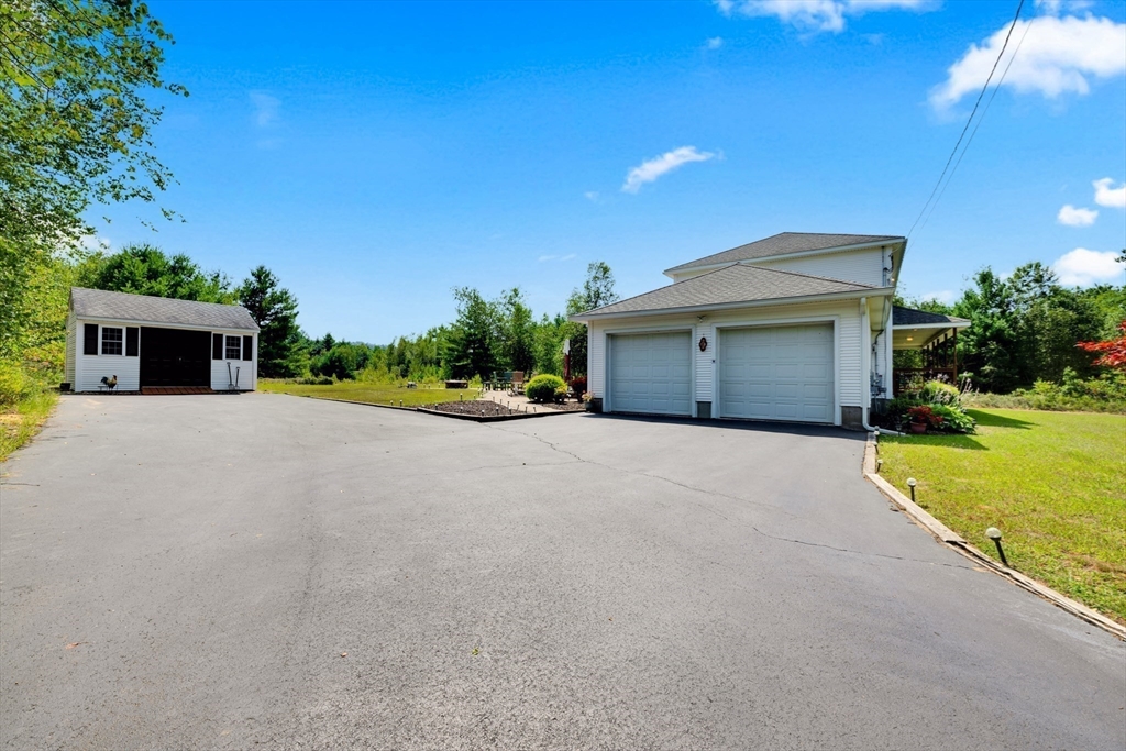 North Brookfield, Massachusetts, 01535, United States, 3 Bedrooms Bedrooms, ,3 BathroomsBathrooms,Residential,For Sale,2038424