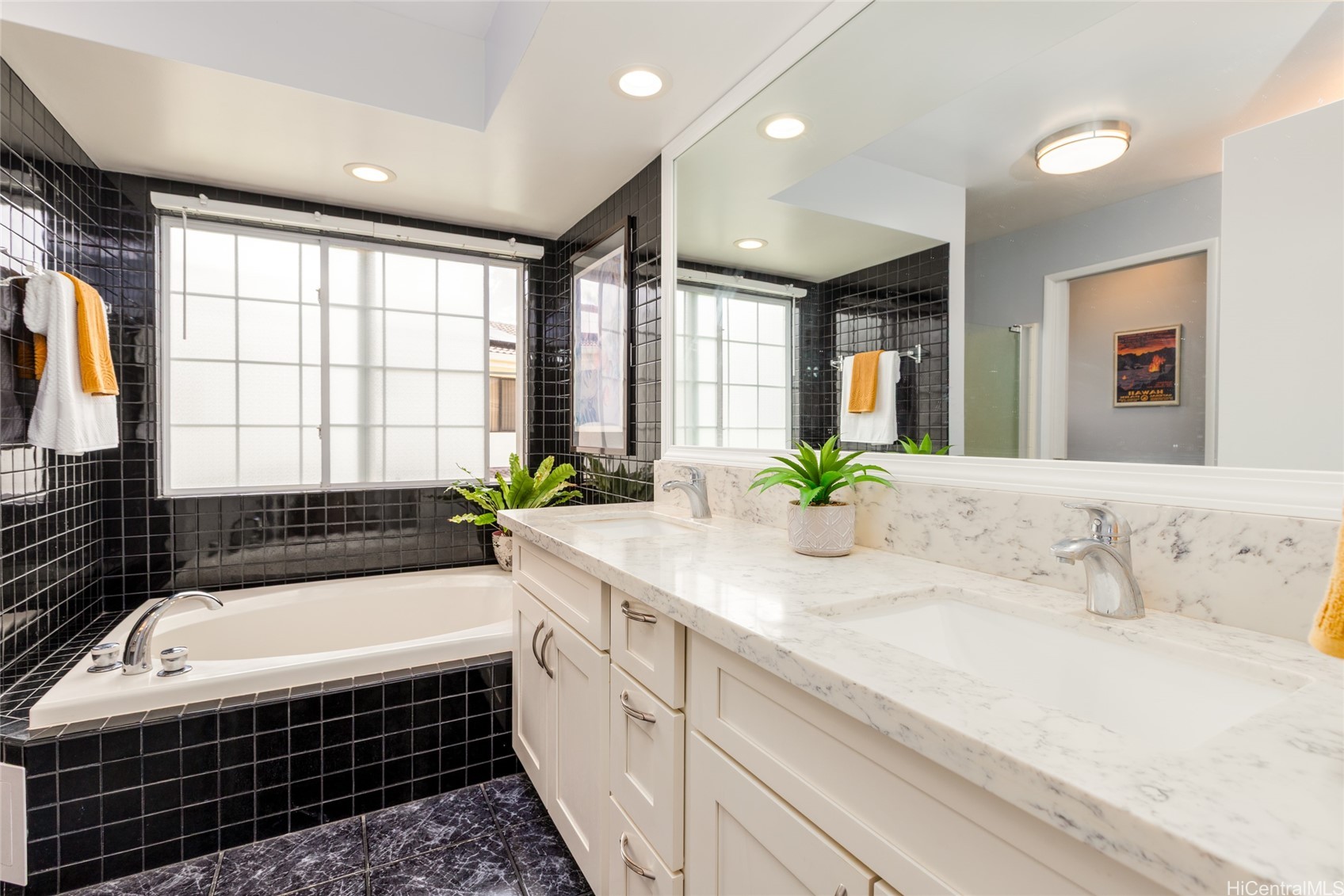 Kapolei, Hawaii, 96707, United States, 3 Bedrooms Bedrooms, ,3 BathroomsBathrooms,Residential,For Sale,1906751