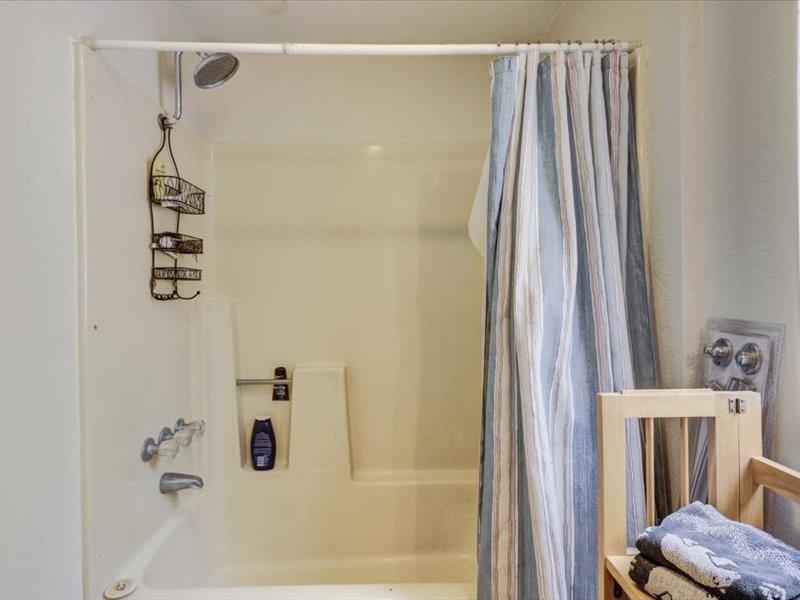 Grass Valley, California, 95949, United States, 3 Bedrooms Bedrooms, ,2 BathroomsBathrooms,Residential,For Sale,1982104