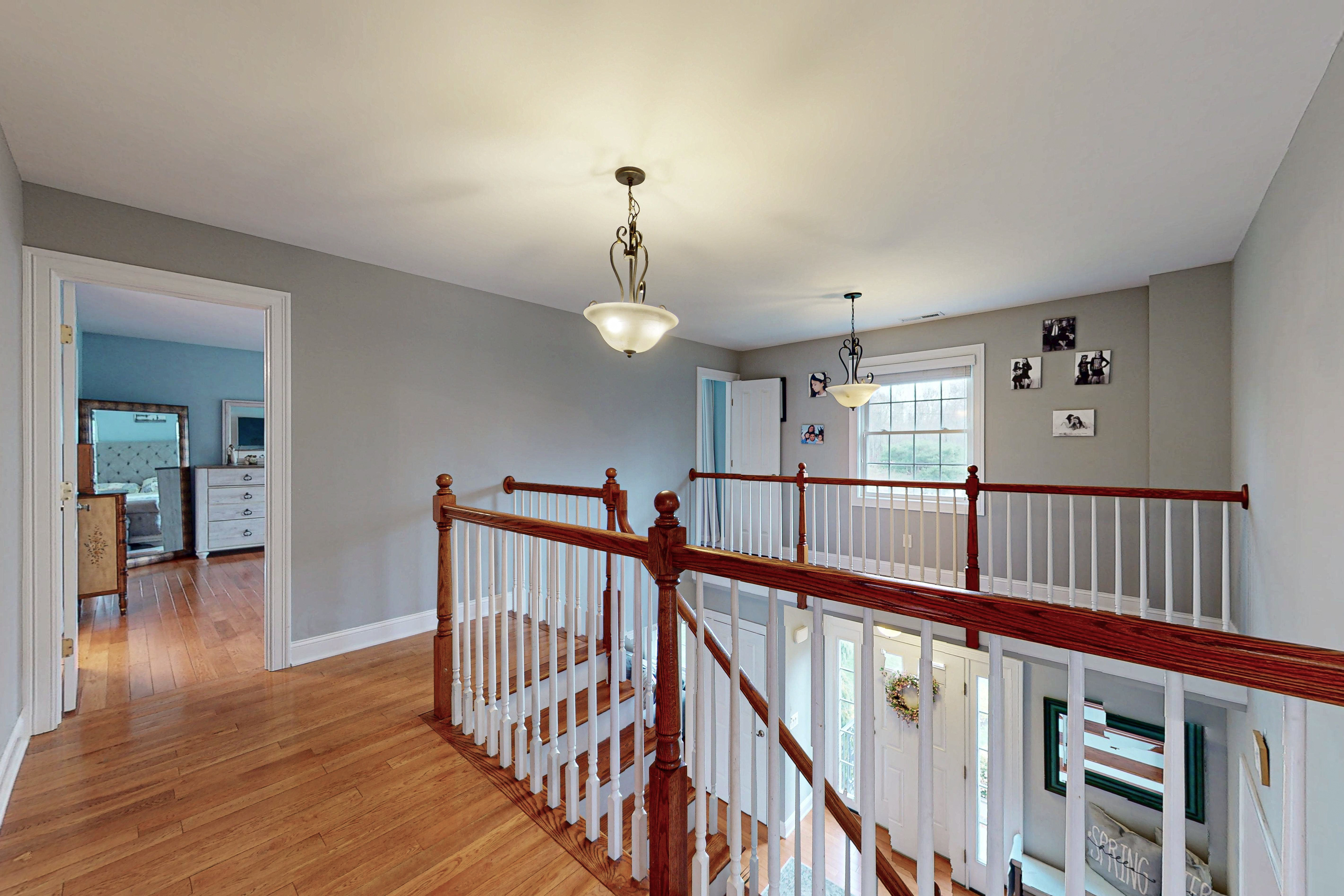  Magnificent Updated Colonial - 物件實景