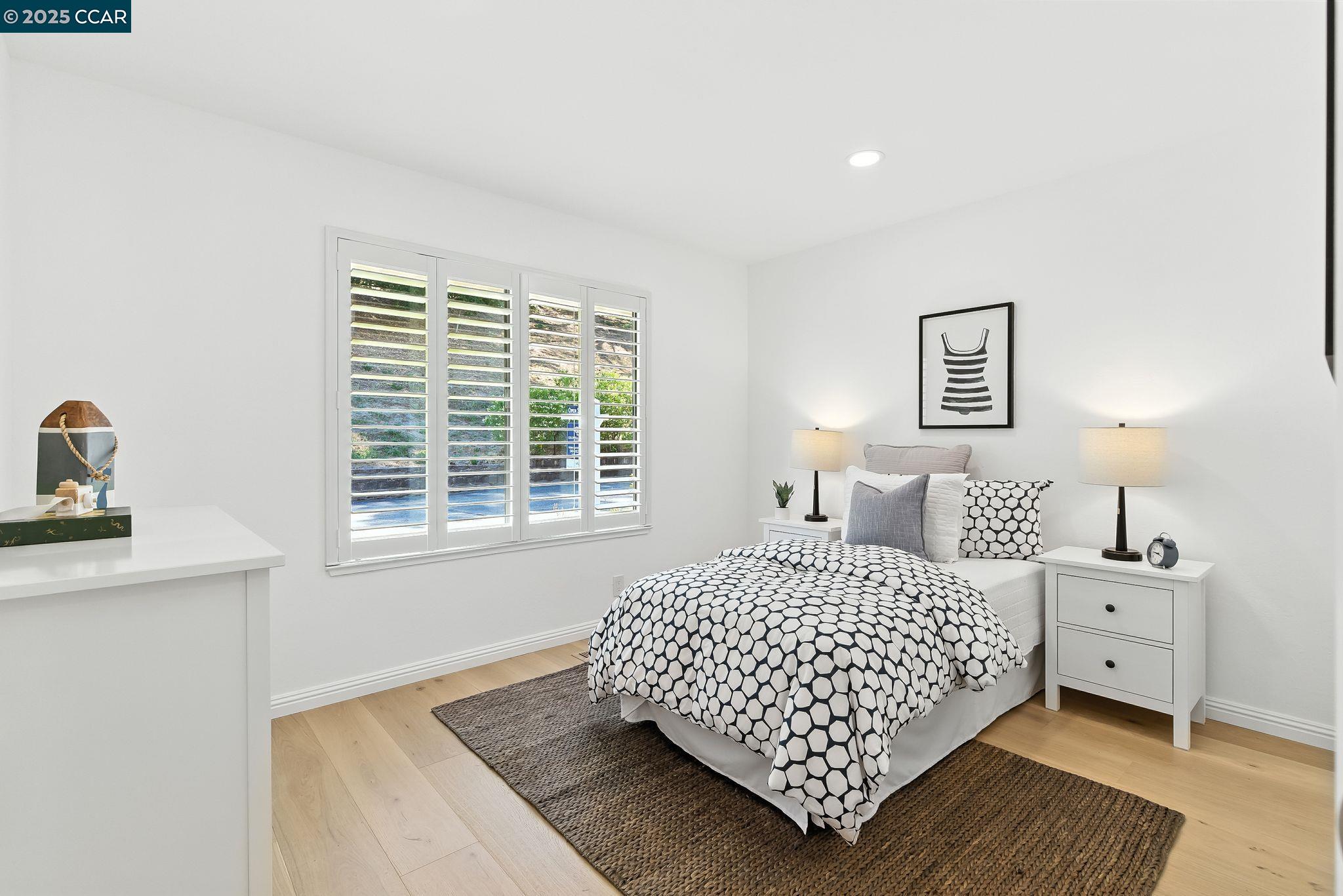 Moraga, California, 94556, United States, 3 Bedrooms Bedrooms, ,2 BathroomsBathrooms,Residential,For Sale,1926288