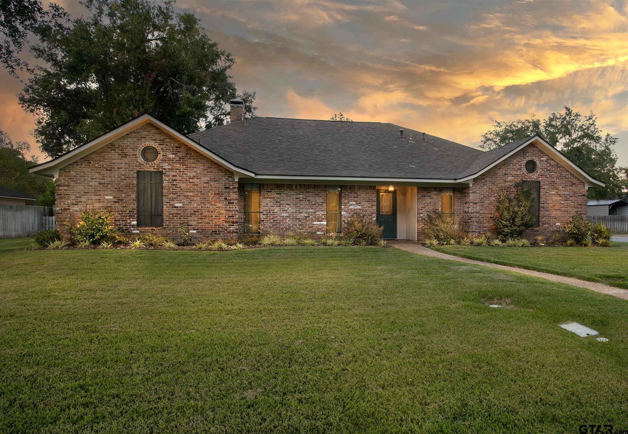 Raleigh Dr, Tyler, TX 75703