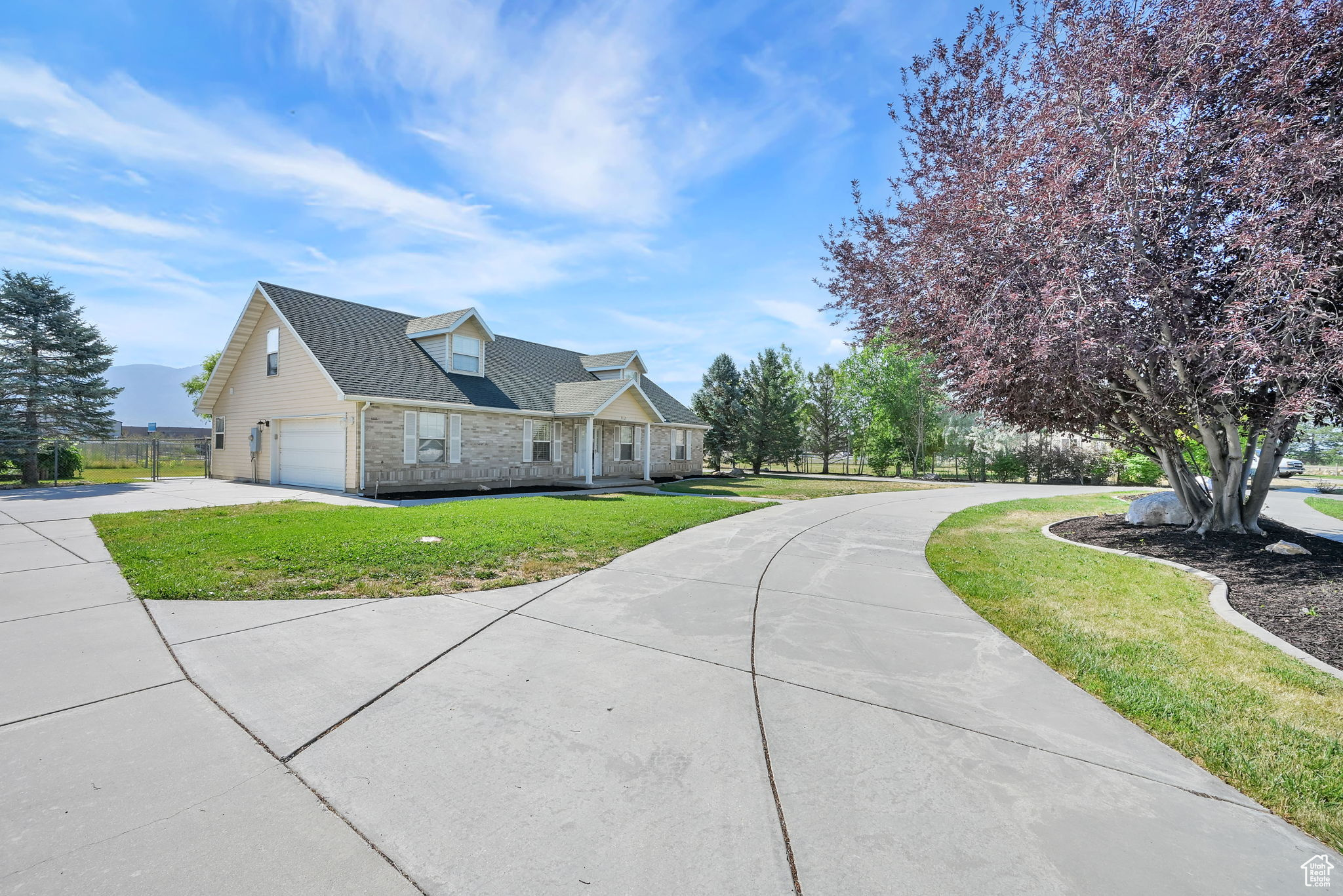 Farr West, Utah, 84404, United States, 4 Bedrooms Bedrooms, ,3 BathroomsBathrooms,Residential,For Sale,1891966