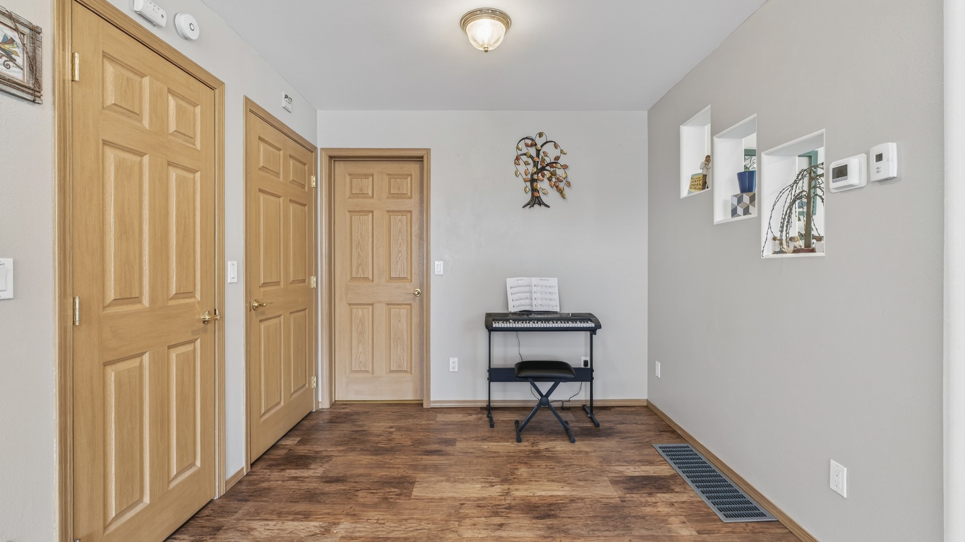 Bonners Ferry, Idaho, 83805, United States, 4 Bedrooms Bedrooms, ,4 BathroomsBathrooms,Residential,For Sale,1980199