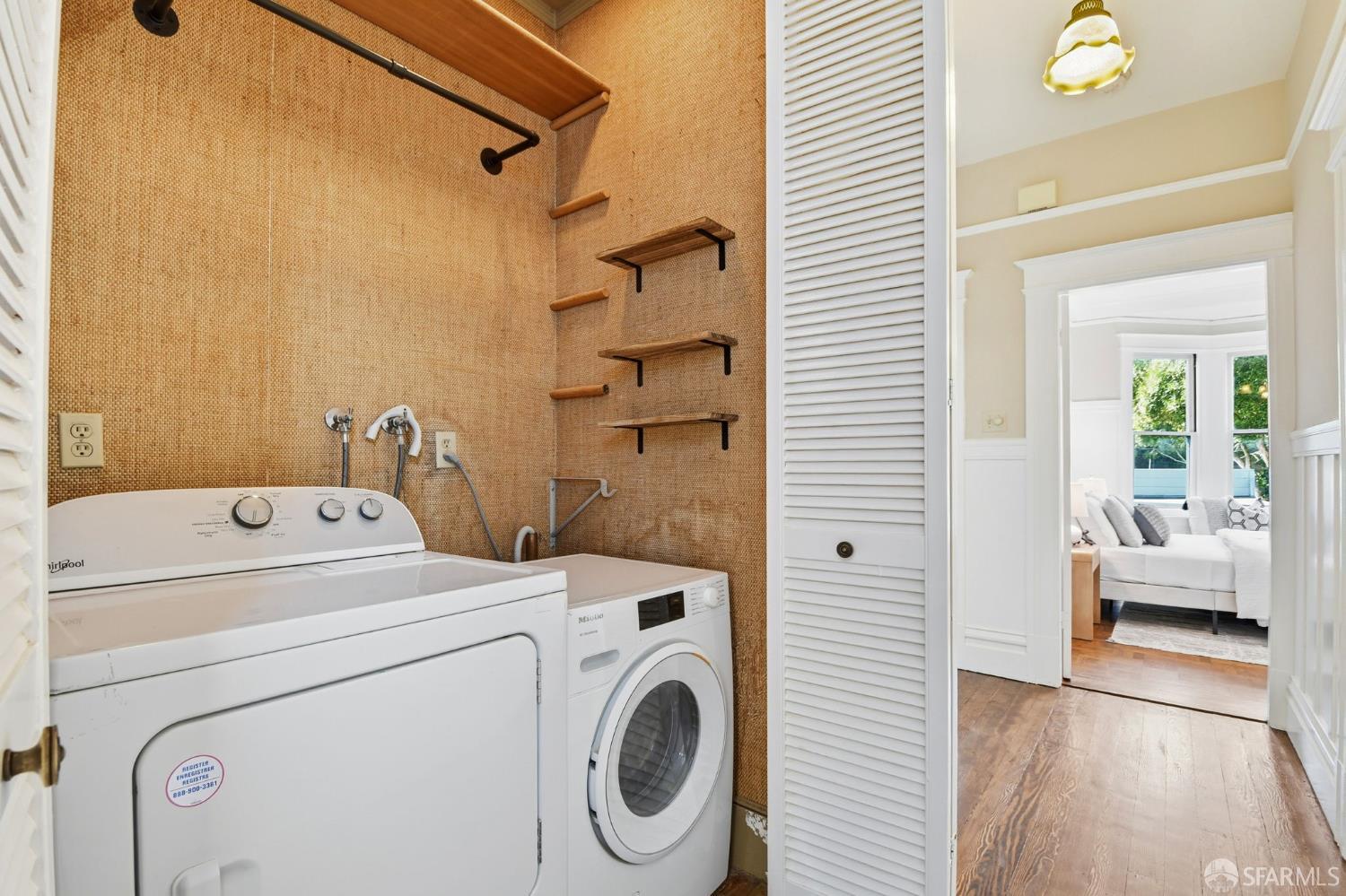 San Francisco, California, 94115, United States, 3 Bedrooms Bedrooms, ,1 BathroomBathrooms,Residential,For Sale,1992126