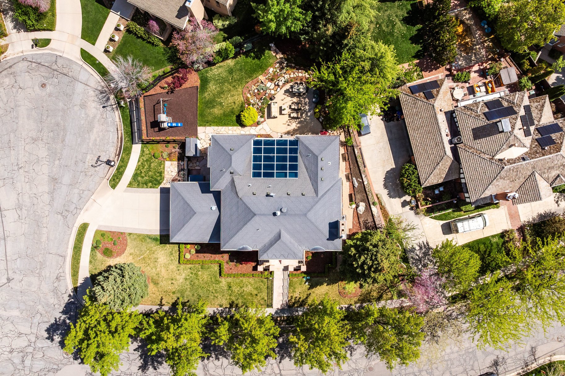  BEAUTIFULLY UPDATED FEDERAL HEIGHTS TWO STORY HOME - 物件實景