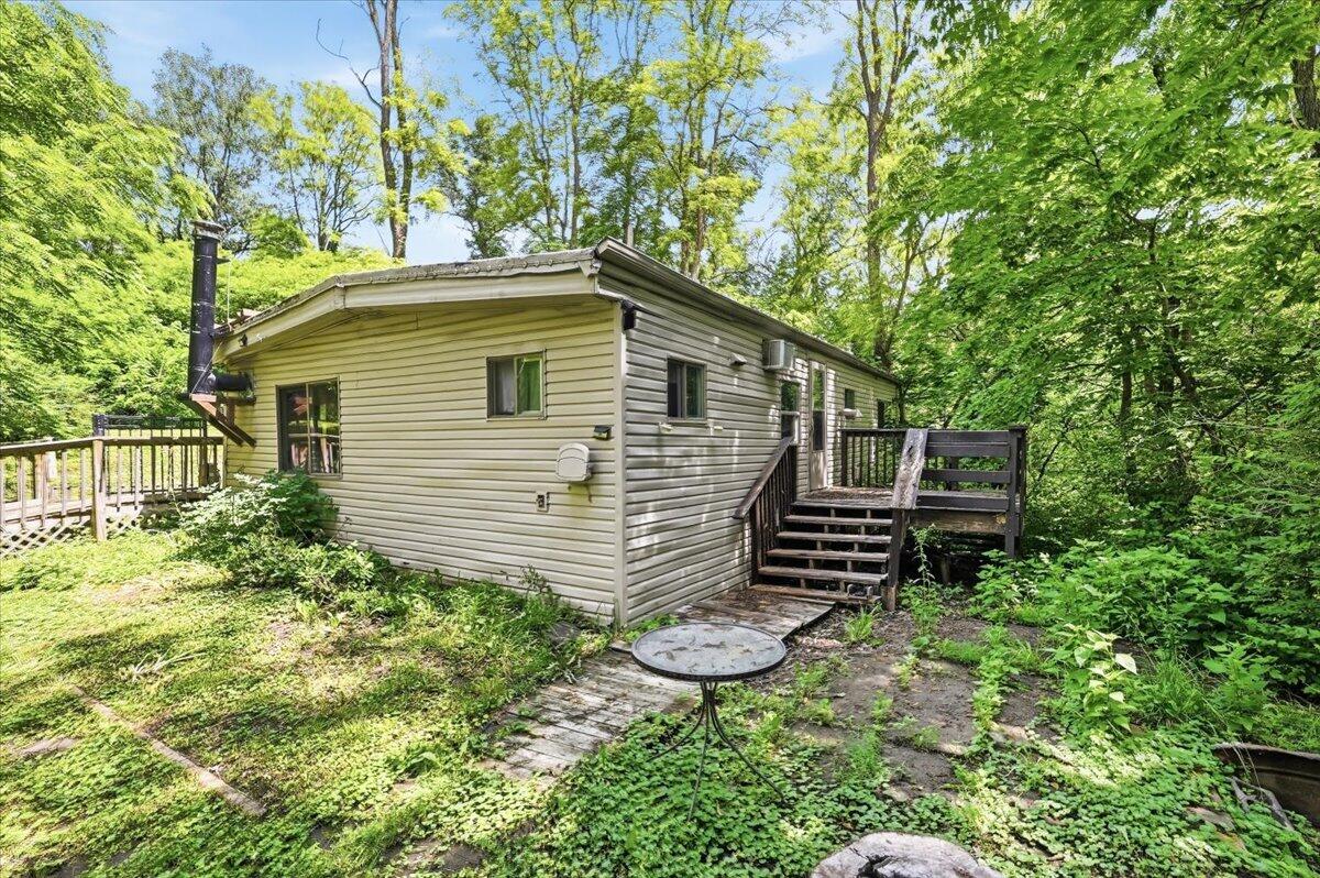 Mudhollow Rd, Council Bluffs, IA 51503