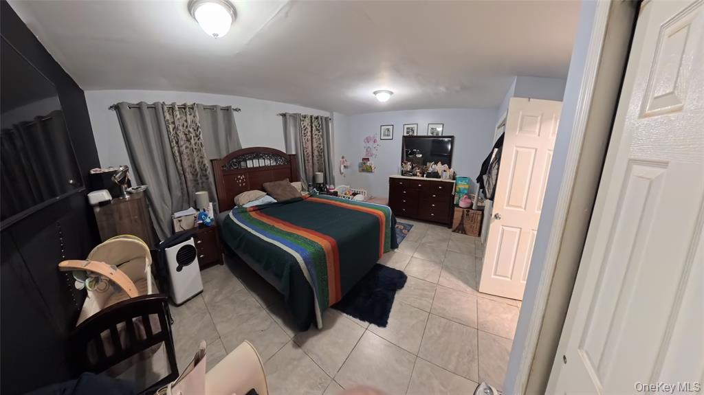 Bronx, New York, 10473, United States, 8 Bedrooms Bedrooms, ,2 BathroomsBathrooms,Residential,For Sale,1990795