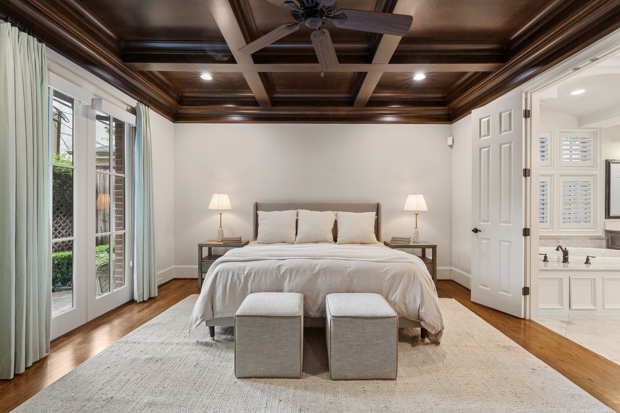  1010 Nantucket Drive F - 物件實景