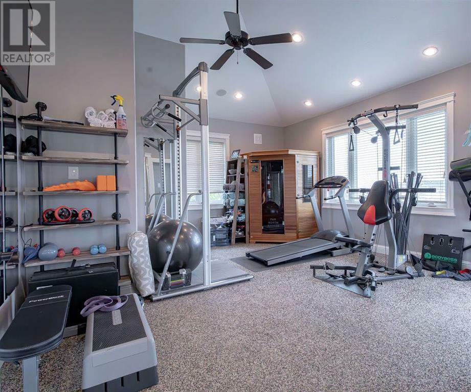WAINWRIGHT, Alberta, T9W 0A6, CA, 4 Bedrooms Bedrooms, ,5 BathroomsBathrooms,Residential,For Sale,1838525
