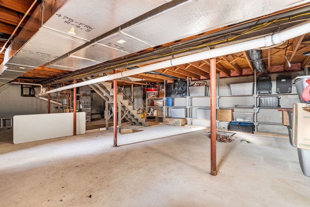 Lawrence, Massachusetts, 01843, United States, 3 Bedrooms Bedrooms, ,2 BathroomsBathrooms,Residential,For Sale,1999153