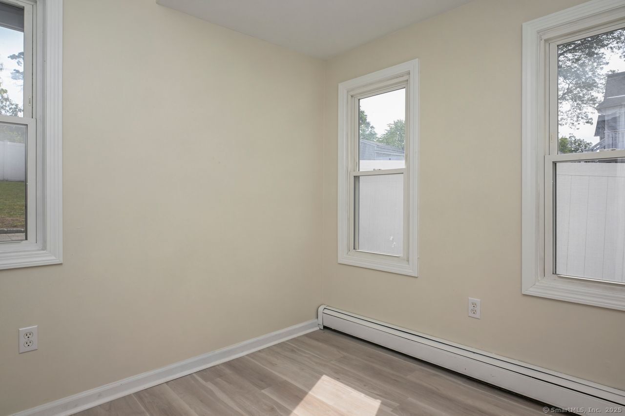 Wallingford, Connecticut, 06492, United States, 6 Bedrooms Bedrooms, ,4 BathroomsBathrooms,Residential,For Sale,1989730