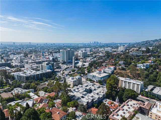 Hollywood Hills, California, 90068, United States, 2 Bedrooms Bedrooms, ,2 BathroomsBathrooms,Residential,For Sale,1981574