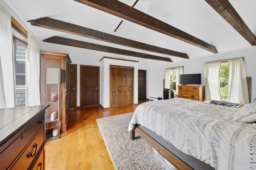 Groveland, Massachusetts, 01834, United States, 4 Bedrooms Bedrooms, ,4 BathroomsBathrooms,Residential,For Sale,2048598