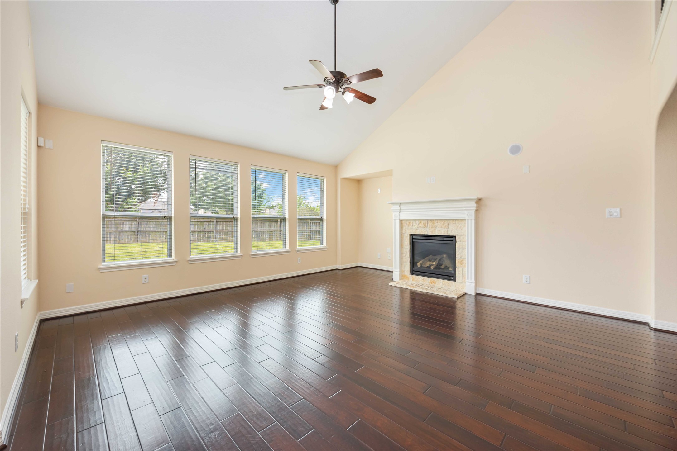 Missouri City, Texas, 77459, United States, 5 Bedrooms Bedrooms, ,4 BathroomsBathrooms,Residential,For Sale,1906951