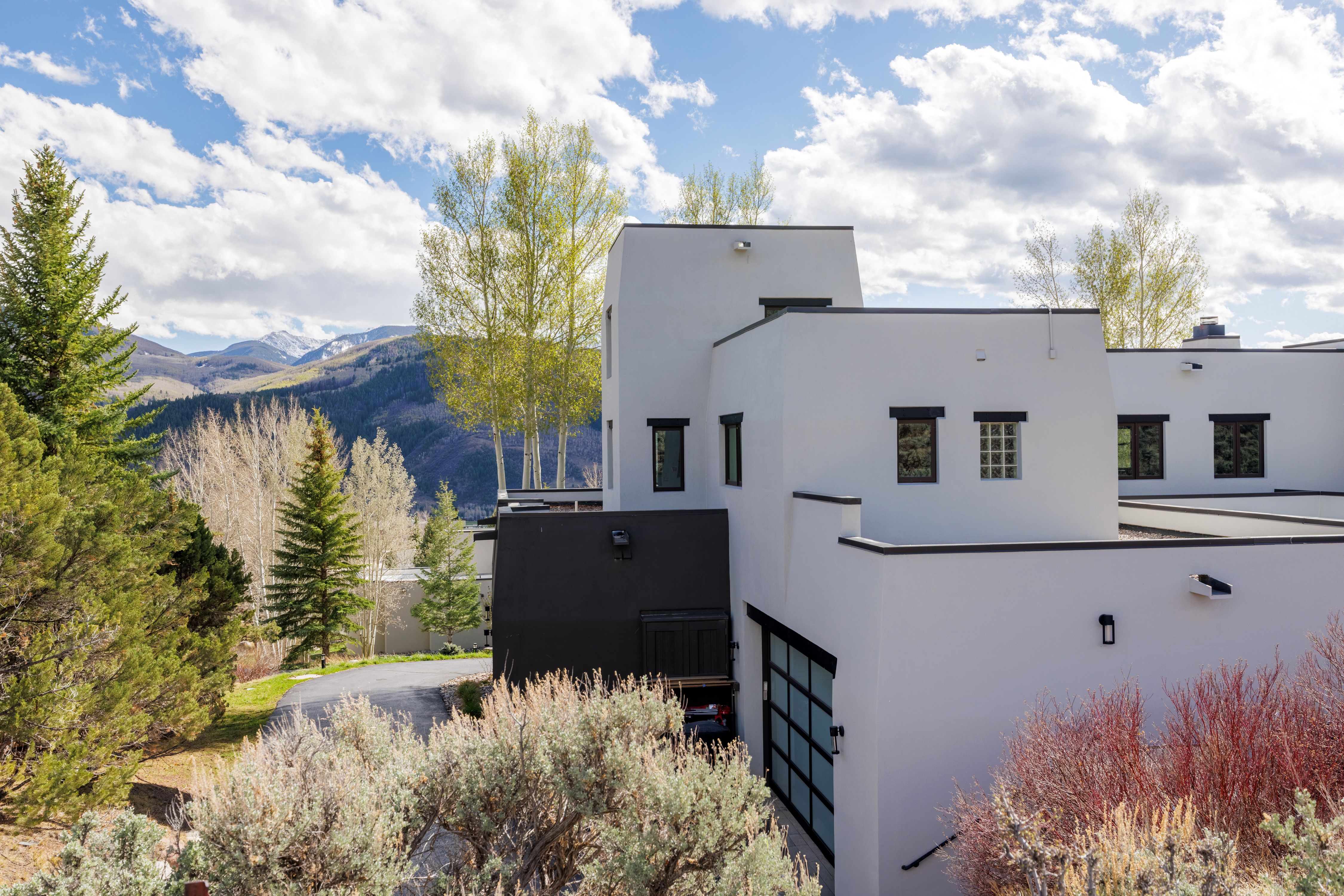  Contemporary Mountain Living - 物件實景