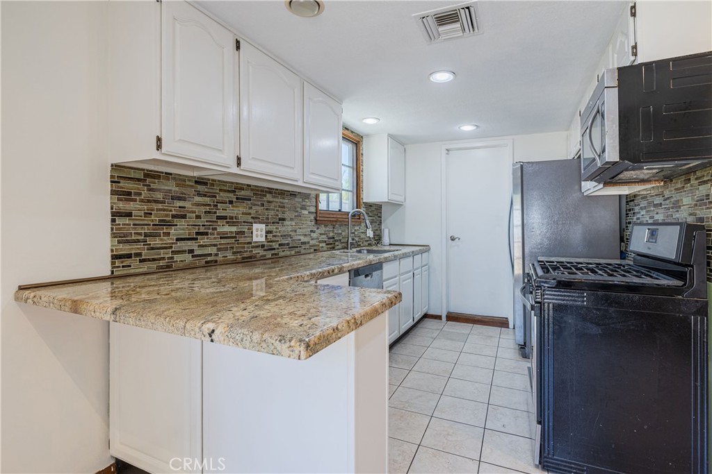 Azusa, California, 91702, United States, 3 Bedrooms Bedrooms, ,2 BathroomsBathrooms,Residential,For Sale,1902994