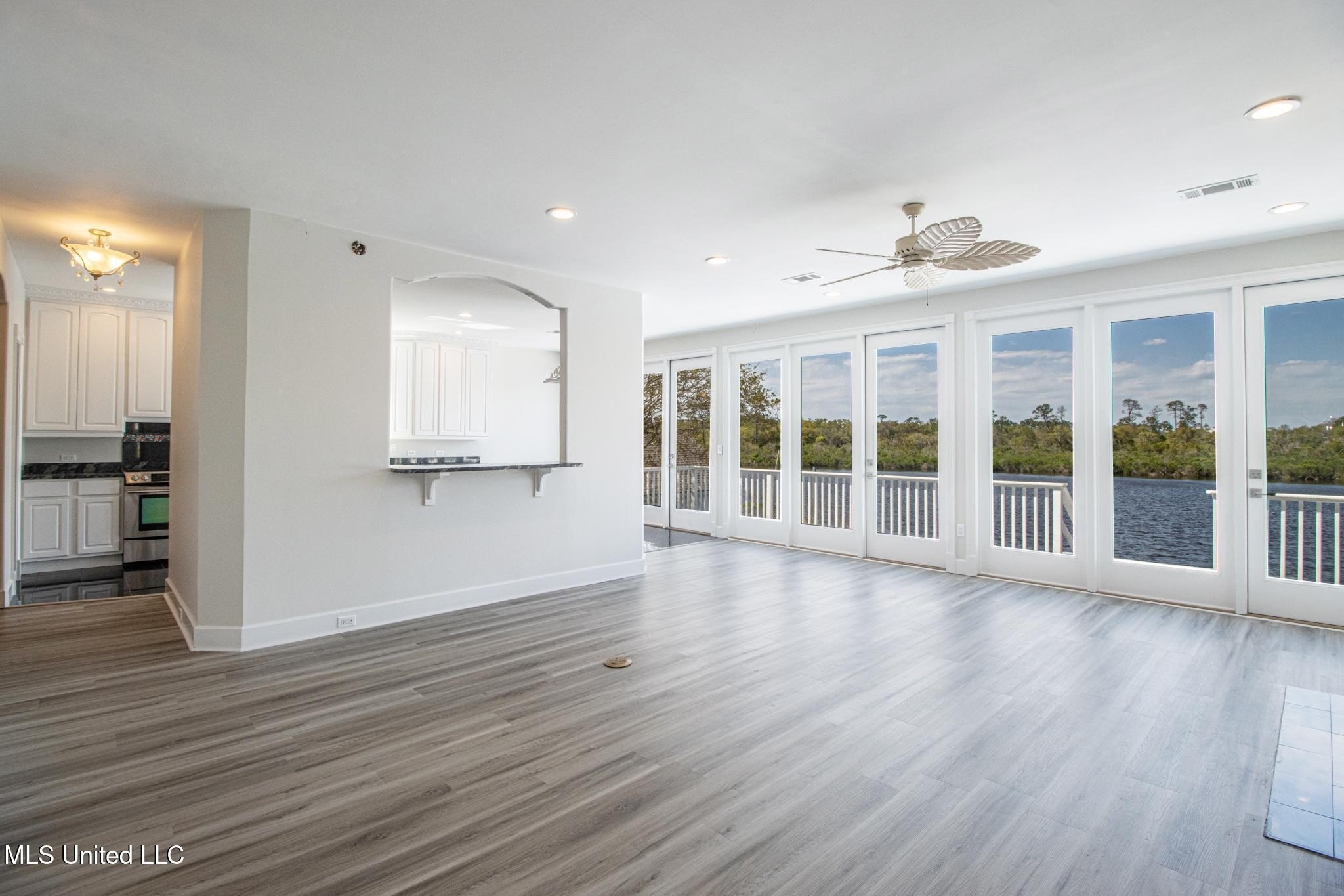 Gulfport, Mississippi, 39507, United States, 4 Bedrooms Bedrooms, ,3 BathroomsBathrooms,Residential,For Sale,1981808