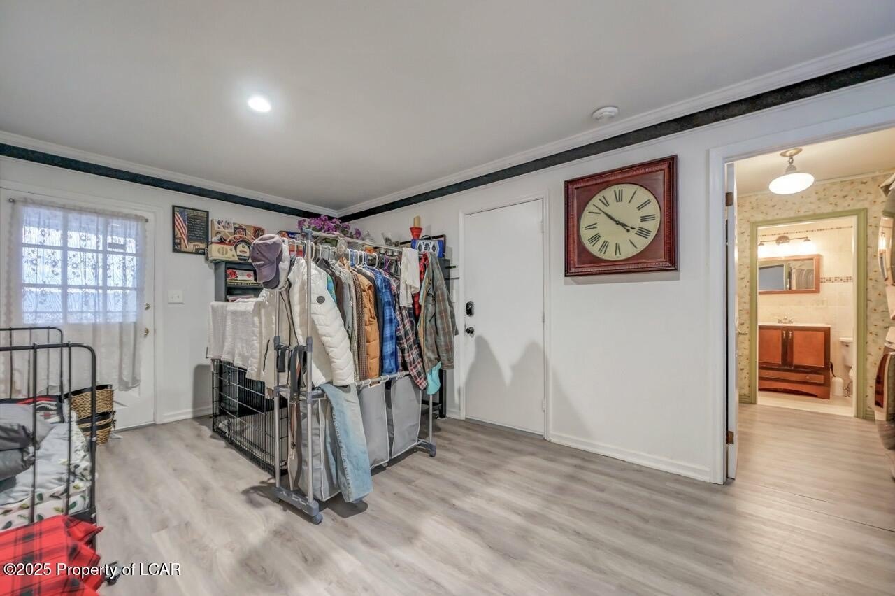 Sugarloaf, Pennsylvania, 18249, United States, 4 Bedrooms Bedrooms, ,3 BathroomsBathrooms,Residential,For Sale,1996756