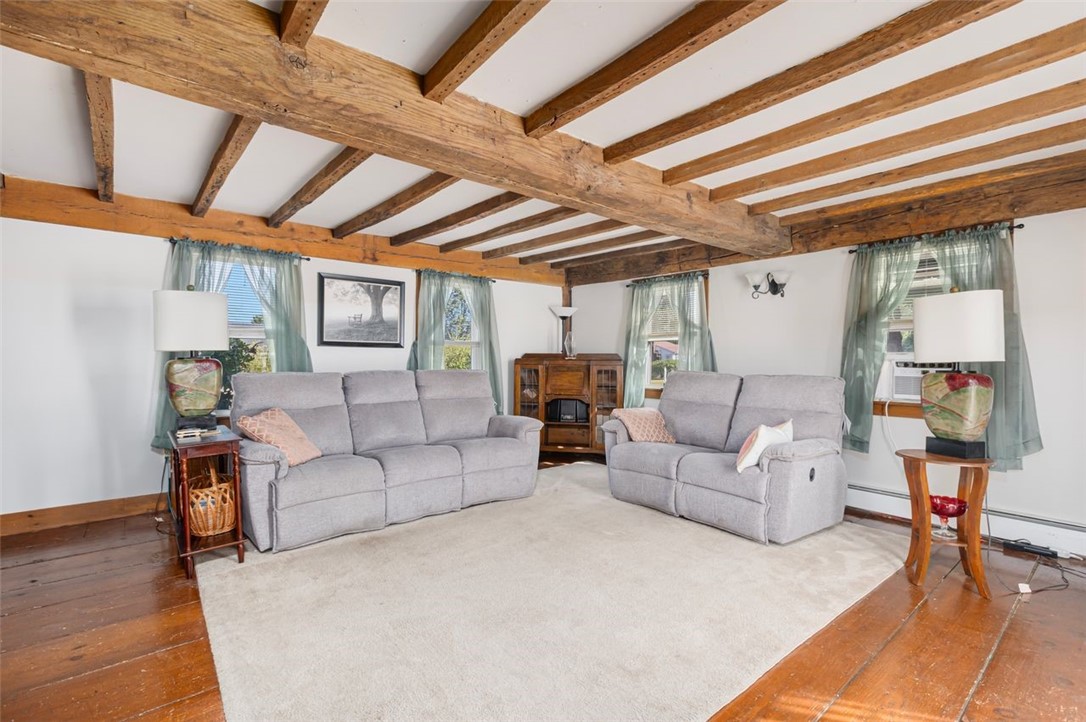 North Kingstown, Rhode Island, 02852, United States, 3 Bedrooms Bedrooms, ,2 BathroomsBathrooms,Residential,For Sale,1991417