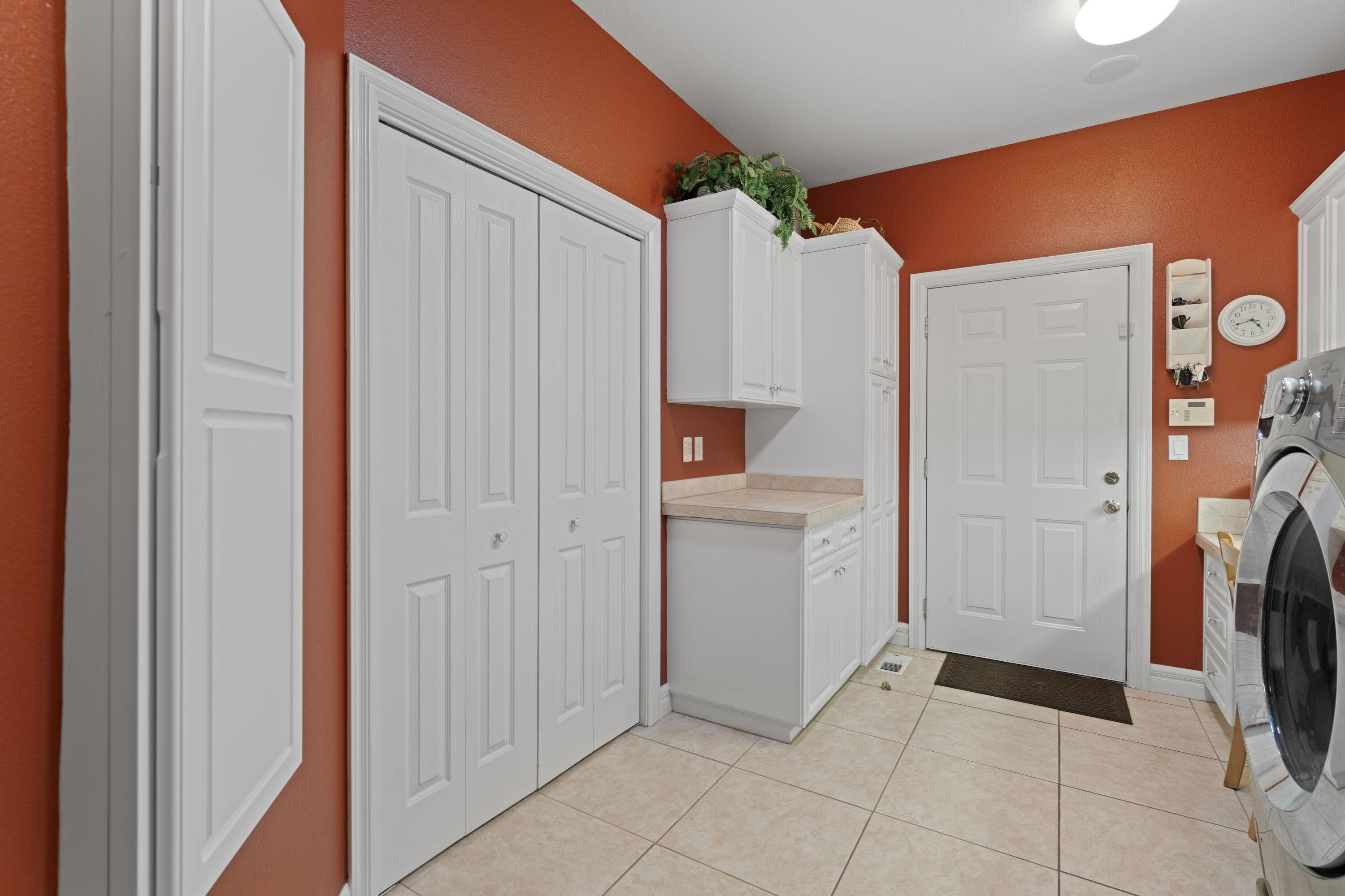 Redmond, Oregon, 97756, United States, 3 Bedrooms Bedrooms, ,3 BathroomsBathrooms,Residential,For Sale,1926997