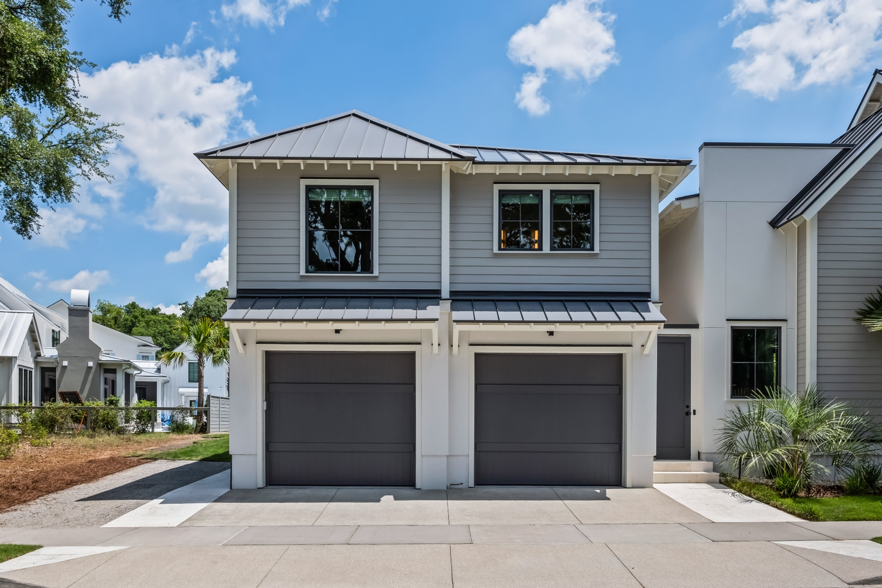  700 Stucco Lane, Mount Pleasant - 物件實景