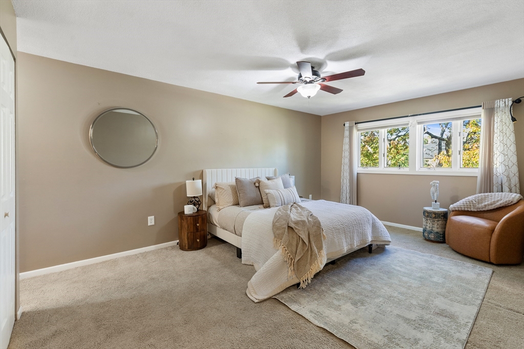 Lynnfield, Massachusetts, 01940, United States, 2 Bedrooms Bedrooms, ,3 BathroomsBathrooms,Residential,For Sale,1979659