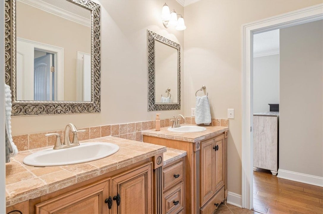 Brunswick, Georgia, 31523, United States, 3 Bedrooms Bedrooms, ,4 BathroomsBathrooms,Residential,For Sale,1991614