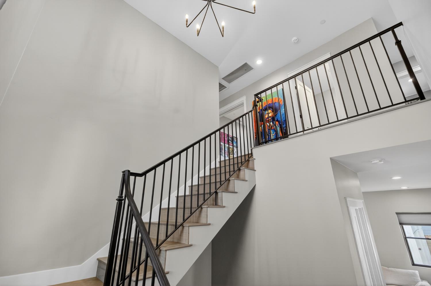 Sacramento, California, 95816, United States, 3 Bedrooms Bedrooms, ,5 BathroomsBathrooms,Residential,For Sale,1978117