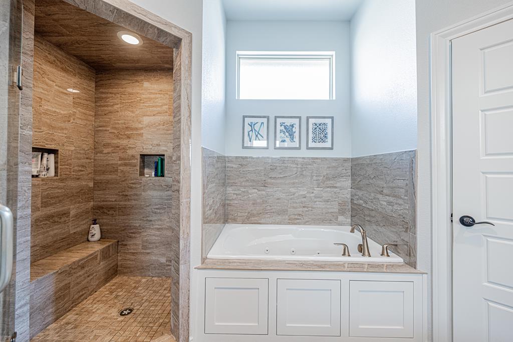 Midland, Texas, 79707, United States, 4 Bedrooms Bedrooms, ,3 BathroomsBathrooms,Residential,For Sale,1989099