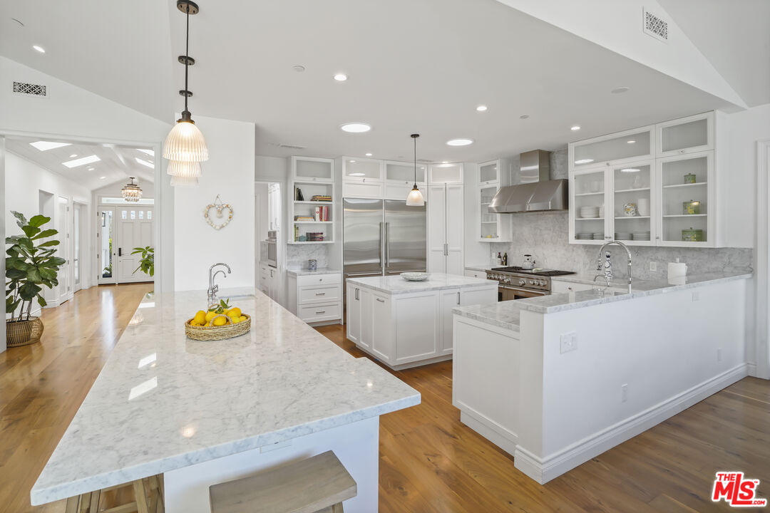 Malibu, California, 90265, United States, 5 Bedrooms Bedrooms, ,5 BathroomsBathrooms,Residential,For Sale,1762119