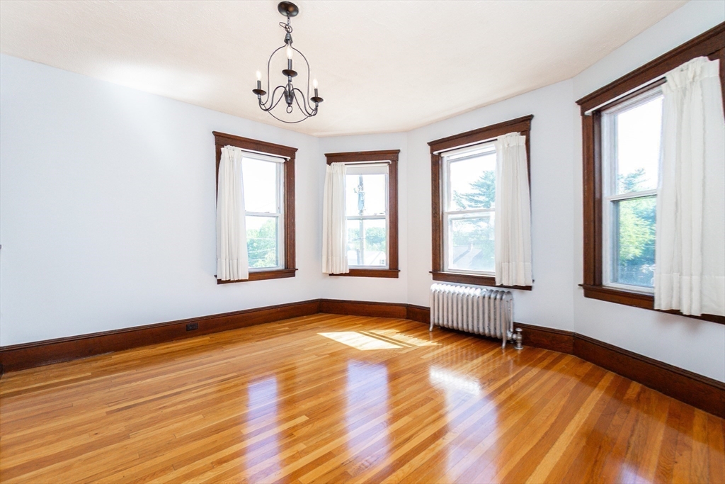 Lawrence, Massachusetts, 01841, United States, 6 Bedrooms Bedrooms, ,3 BathroomsBathrooms,Residential,For Sale,2048880