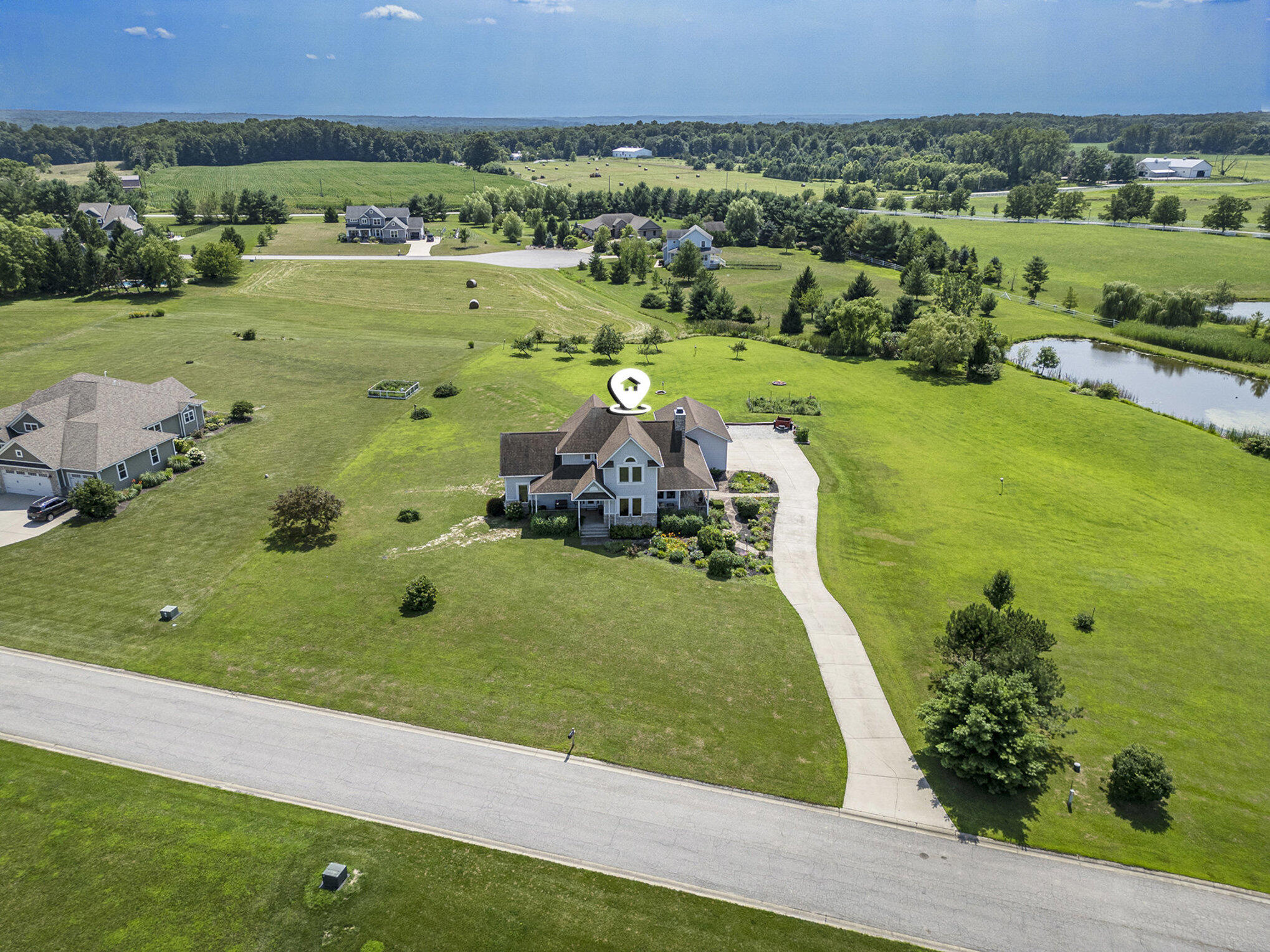La Porte, Indiana, 46350, United States, 3 Bedrooms Bedrooms, ,3 BathroomsBathrooms,Residential,For Sale,1990214