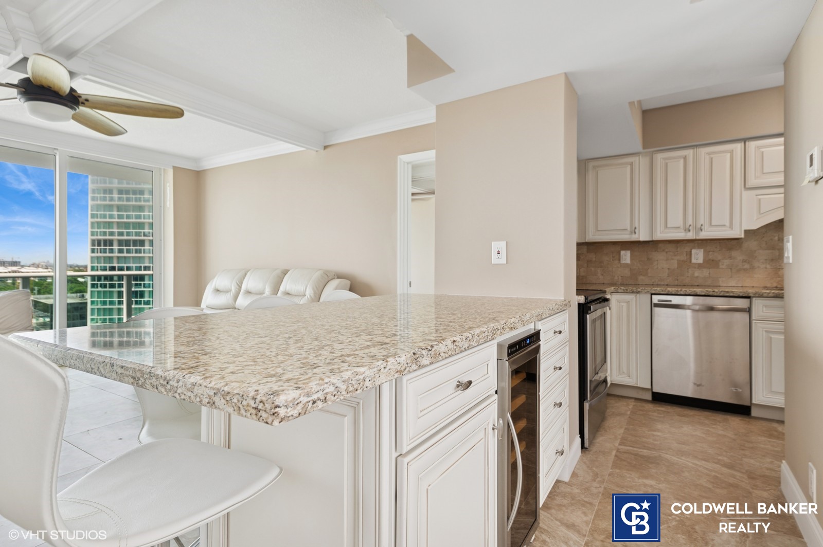 Deerfield Beach, Florida, 33441, United States, 2 Bedrooms Bedrooms, ,3 BathroomsBathrooms,Residential,For Sale,1897586
