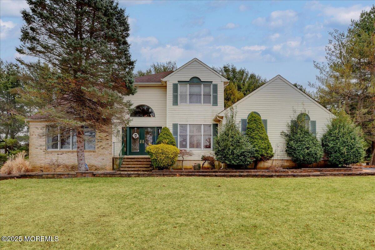 Freehold, New Jersey, 07728, United States, 5 Bedrooms Bedrooms, ,4 BathroomsBathrooms,Residential,For Sale,1974683