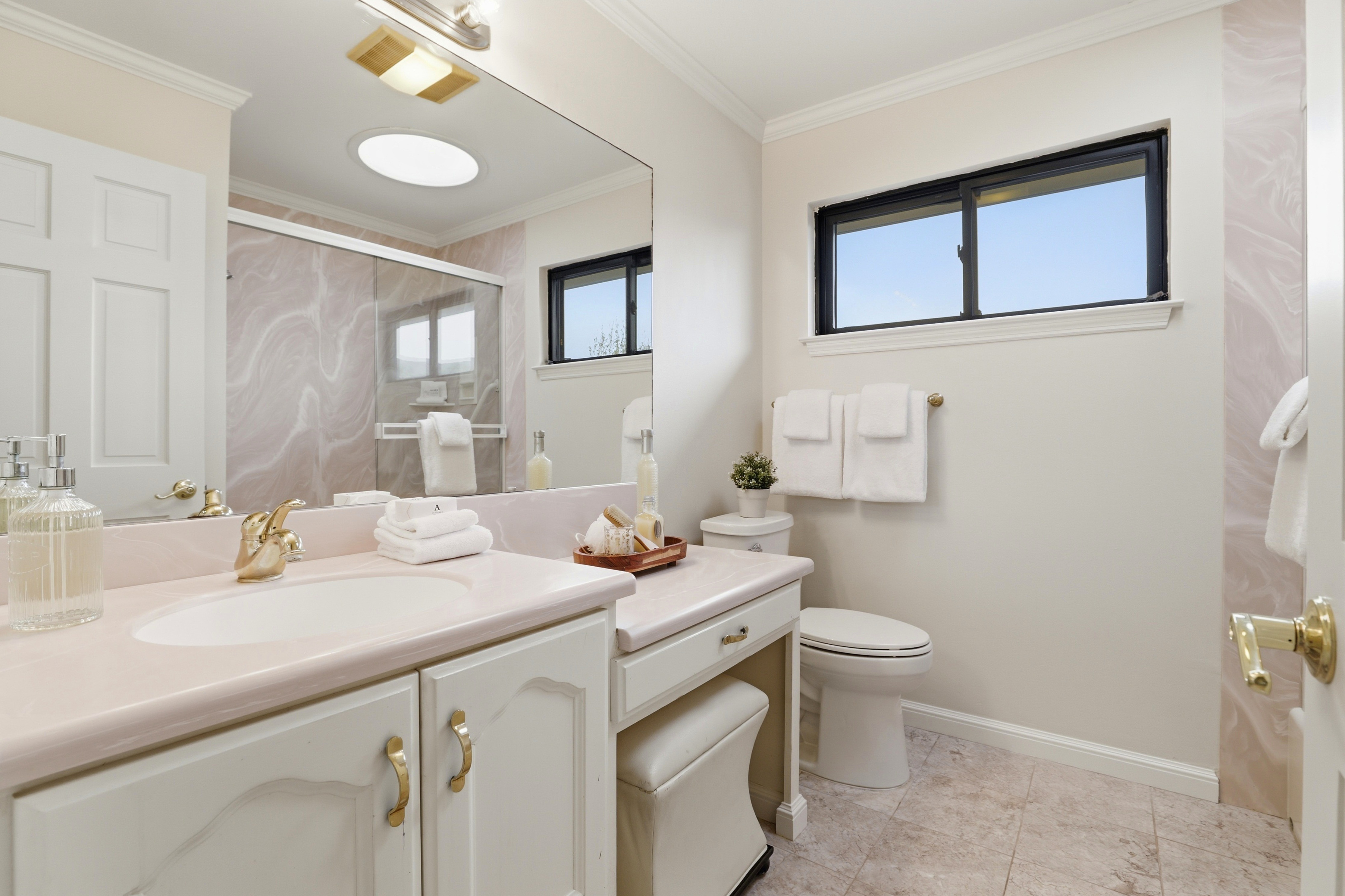  Great Almaden Valley Two-Story - 物件實景